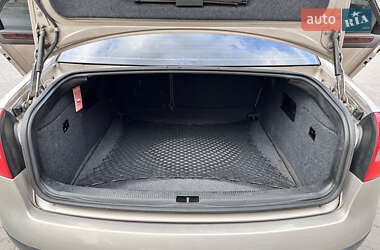 Седан Audi A6 1998 в 