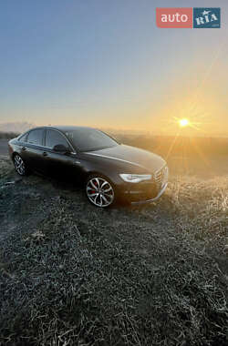 Седан Audi A6 2013 в 