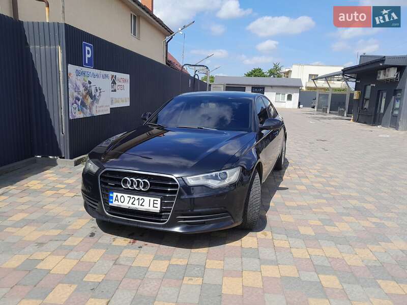 Седан Audi A6 2012 в Хусті