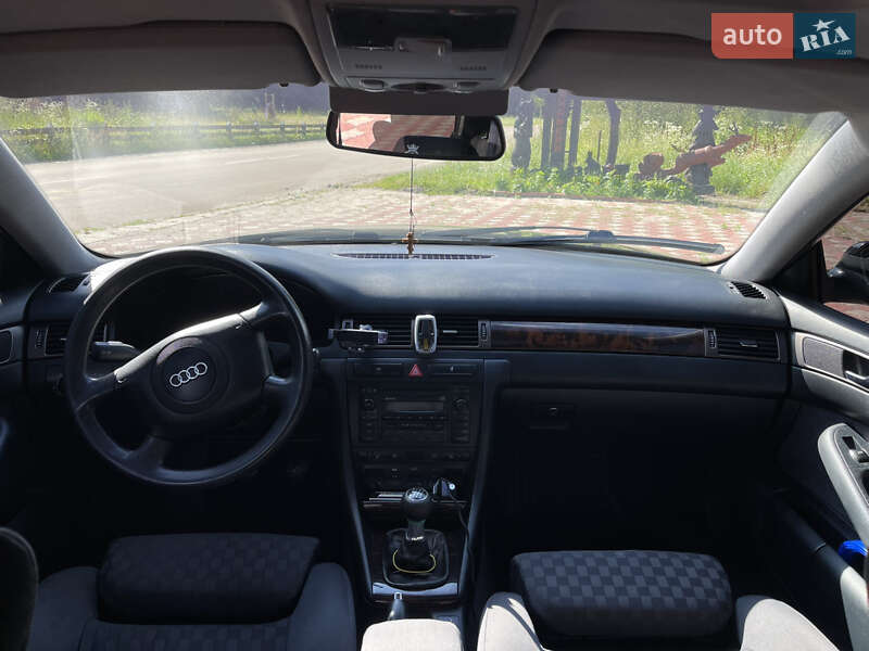 Універсал Audi A6 2000 в Чернігові