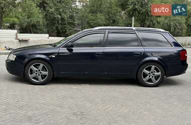 Универсал Audi A6 2004 в 