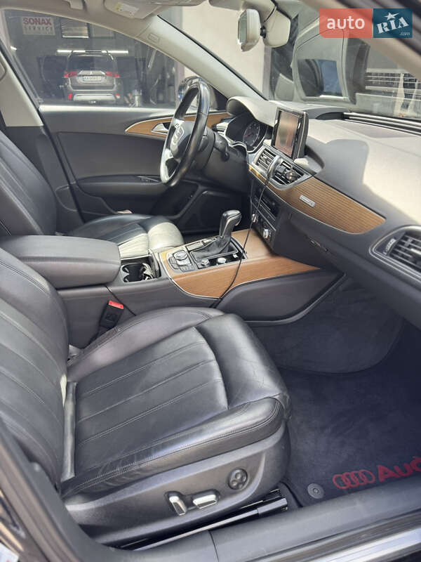 Седан Audi A6 2016 в Киеве