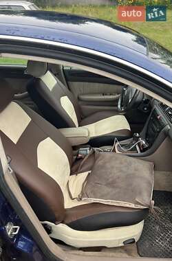 Седан Audi A6 2001 в 