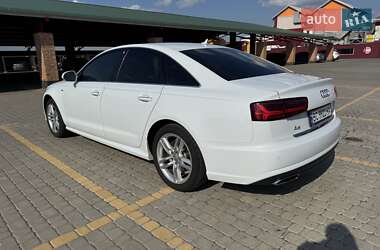 Седан Audi A6 2015 в 