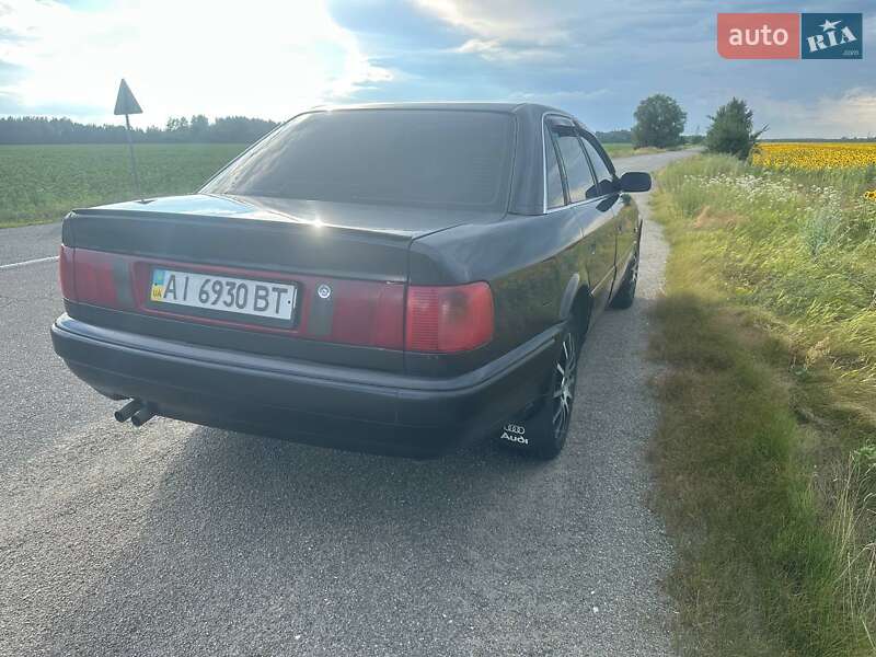Седан Audi A6 1997 в Иванкове