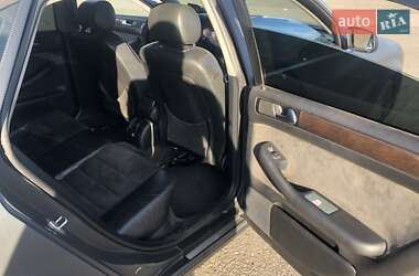 Седан Audi A6 2002 в 