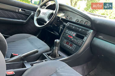 Седан Audi A6 1996 в 