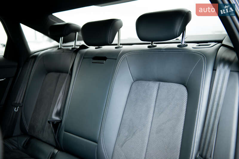 Седан Audi A6 2018 в Мукачево