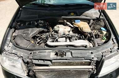 Универсал Audi A6 2000 в 