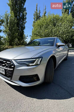 Седан Audi A6 2023 в 