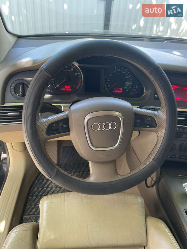 Седан Audi A6 2004 в Борщеве