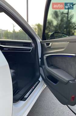 Седан Audi A6 2018 в 