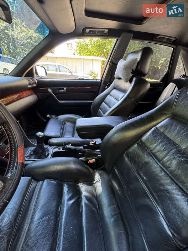Седан Audi A6 1995 в Луцке