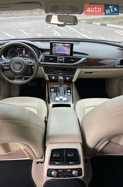 Седан Audi A6 2015 в 