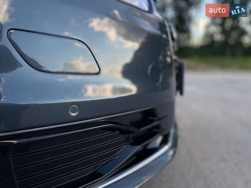 Седан Audi A6 2015 в Киеве