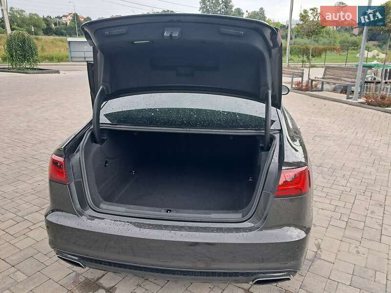Седан Audi A6 2015 в Львові