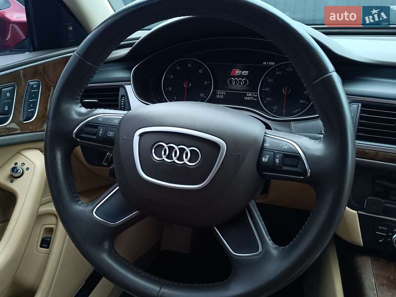 Седан Audi A6 2012 в Шептицькому