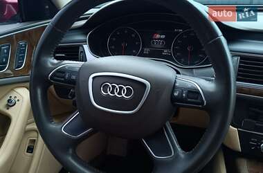 Седан Audi A6 2012 в 