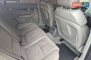 Седан Audi A6 2004 в 