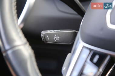 Седан Audi A6 2019 в 