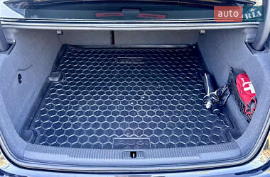 Седан Audi A6 2012 в 