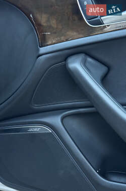 Седан Audi A6 2014 в 