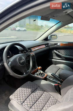 Универсал Audi A6 2003 в 
