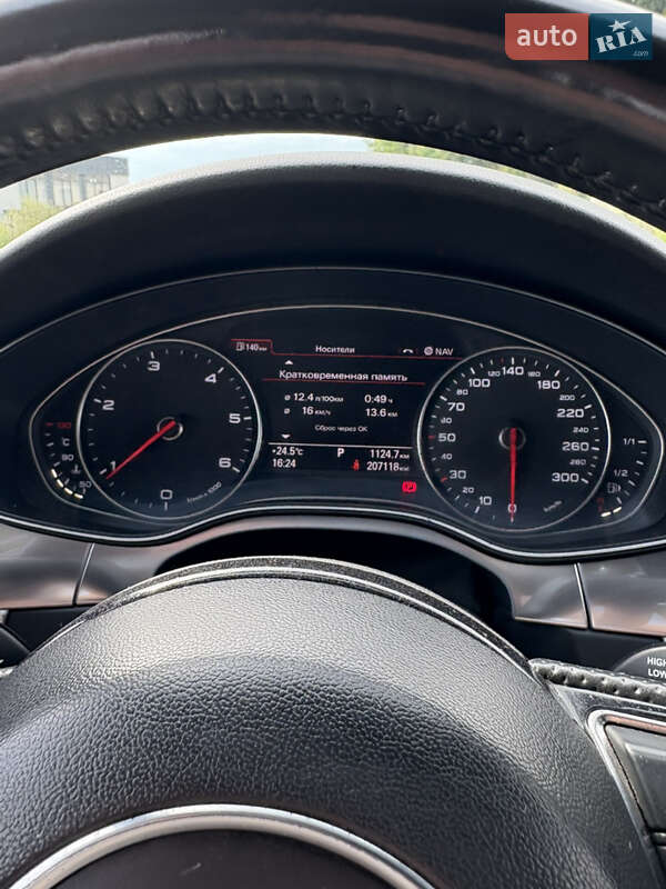 Седан Audi A6 2012 в Самборе