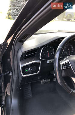 Седан Audi A6 2019 в 