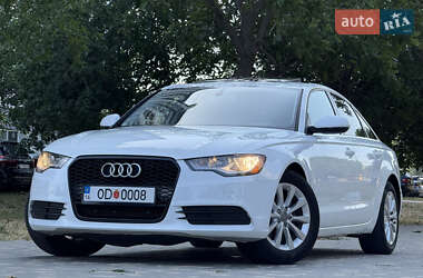 Седан Audi A6 2012 в 