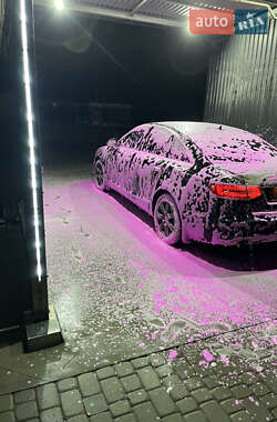 Седан Audi A6 2010 в 