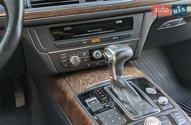 Седан Audi A6 2012 в 