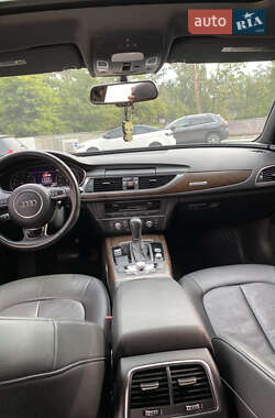 Седан Audi A6 2015 в 