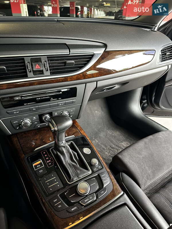 Седан Audi A6 2012 в Киеве