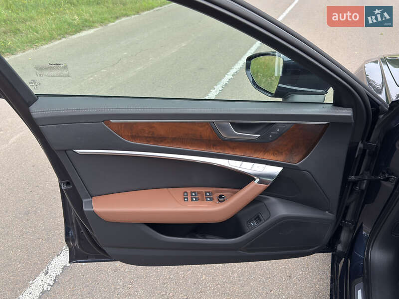 Седан Audi A6 2023 в Барышевке