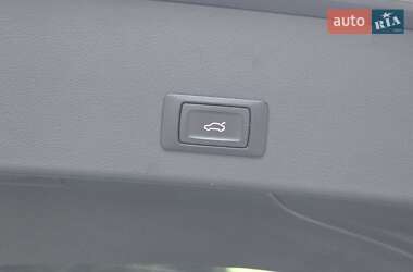 Универсал Audi A6 2015 в 