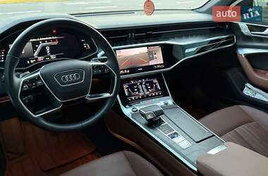 Седан Audi A6 2022 в 