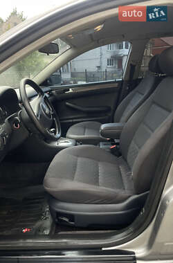 Універсал Audi A6 2004 в 