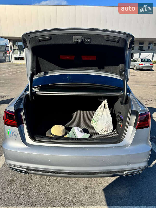 Седан Audi A6 2017 в Киеве