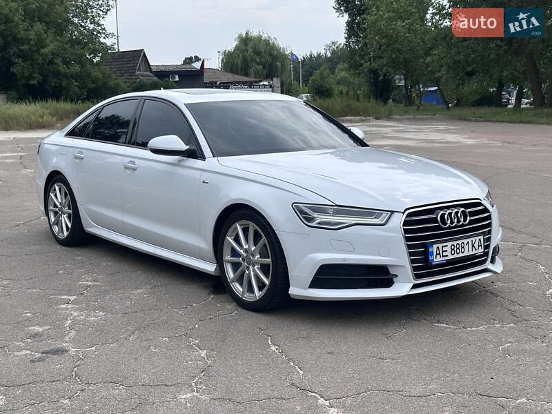 Седан Audi A6 2017 в Киеве