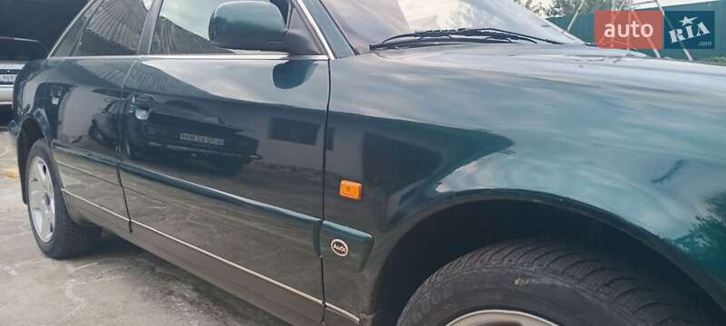 Седан Audi A6 1995 в Горохове