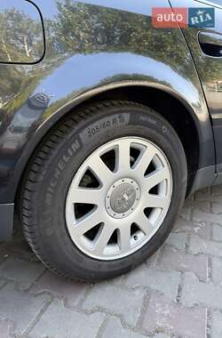 Универсал Audi A6 2001 в 