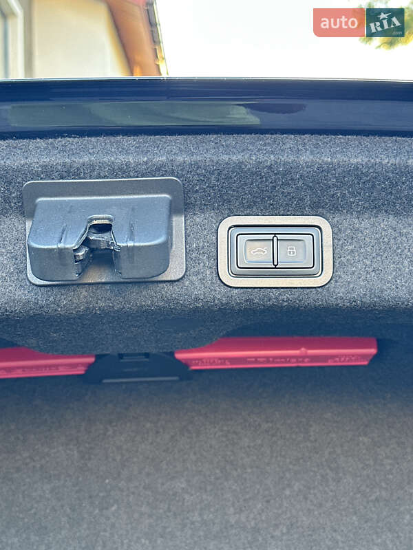 Седан Audi A6 2023 в Виннице