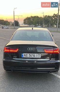 Седан Audi A6 2015 в 