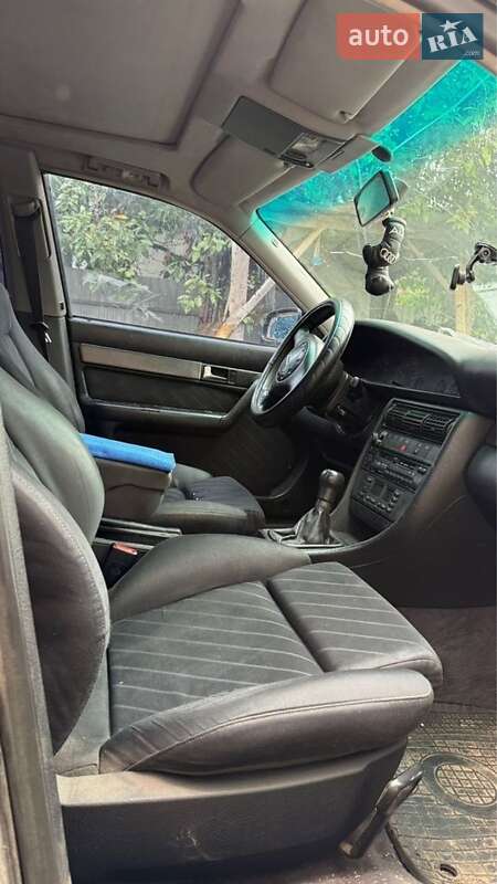 Седан Audi A6 1997 в Бышеве