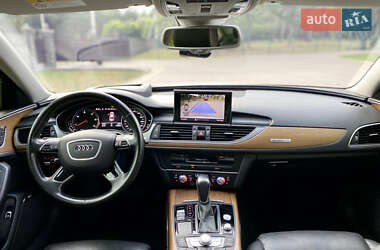 Седан Audi A6 2015 в 