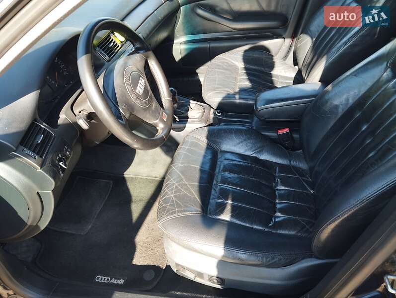 Универсал Audi A6 2000 в Луцке
