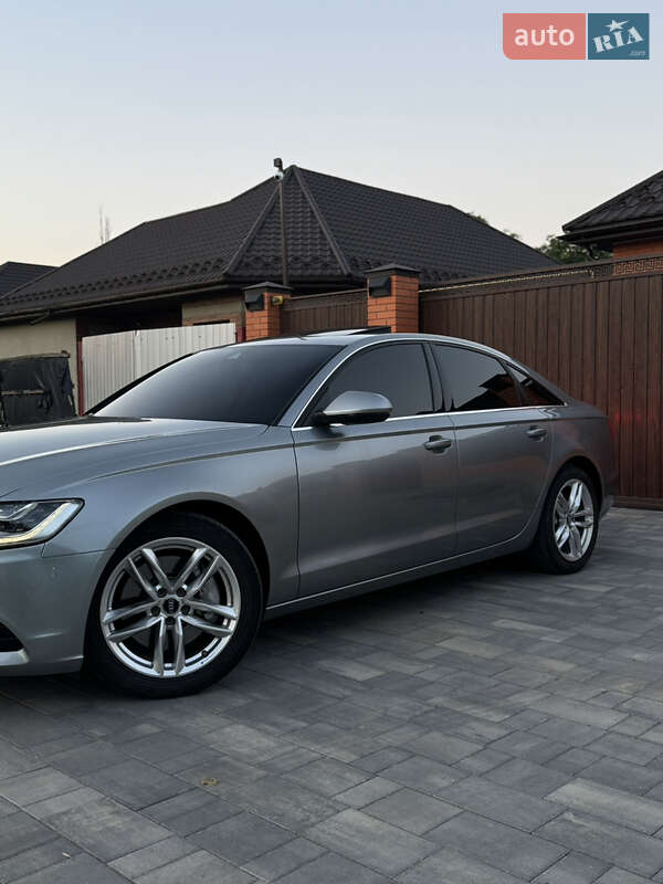 Седан Audi A6 2014 в Измаиле