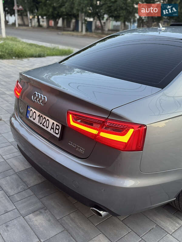 Седан Audi A6 2014 в Измаиле