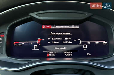 Седан Audi A6 2018 в 